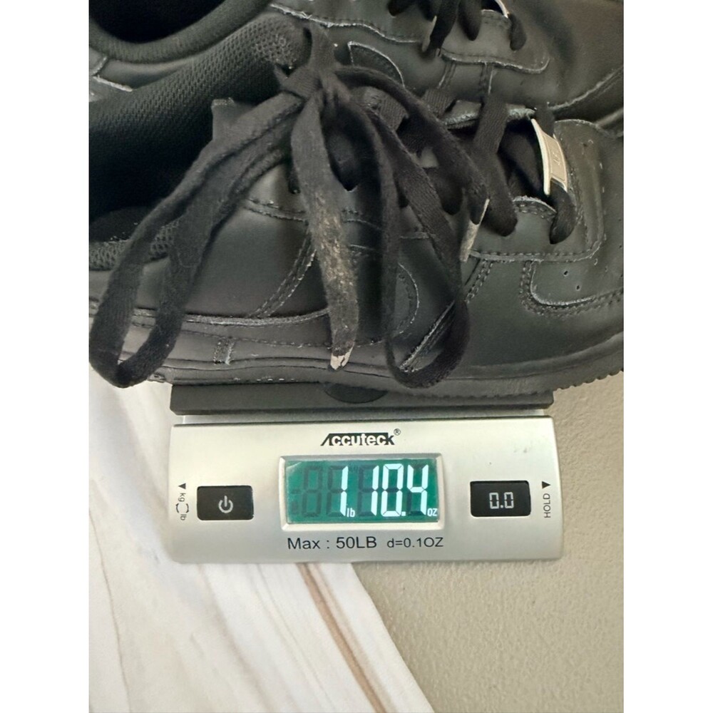 Nike Big Kids Triple Black Air Force 1 Tennis Shoes Size 6.5 Lace Up Uniform - Picture 9 of 9